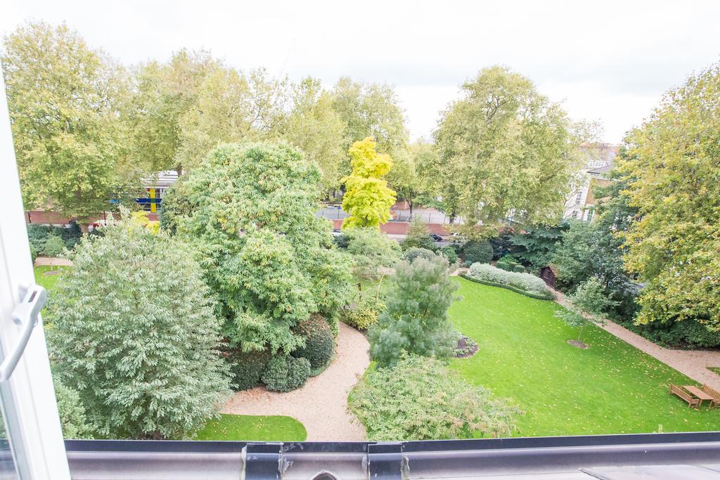 Eson2/ Bolton Gardens Lodge Appartement *